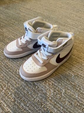Nike Kids Mid-Top Sneakers in White, Beige, and Maroon Swoosh